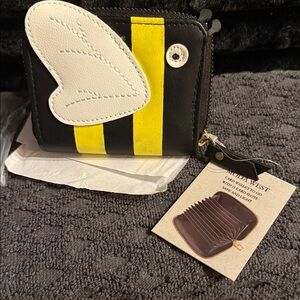 Moda West Bee Wallet